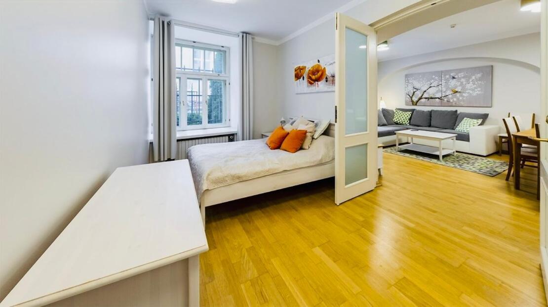 Tallinnhousing Knights And Nobility -3 Bdr Home Buitenkant foto