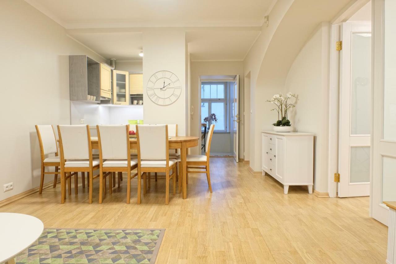 Tallinnhousing Knights And Nobility -3 Bdr Home Buitenkant foto